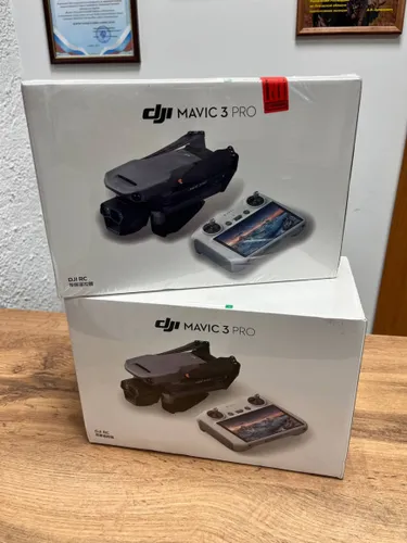 DJI Mavic 3 Pro (DJI RC) - квадрокоптер