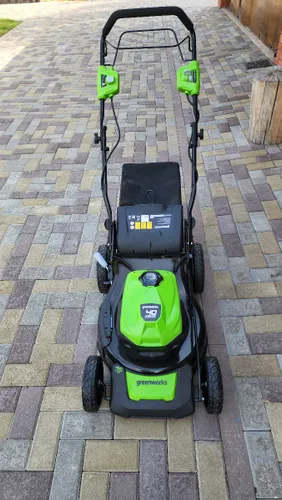 Greenworks GD40LM46SP бесщеточная, 40V  - аккумуляторная газонокосилка