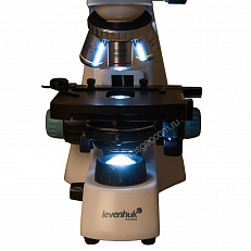Микроскоп Levenhuk 400B в работе